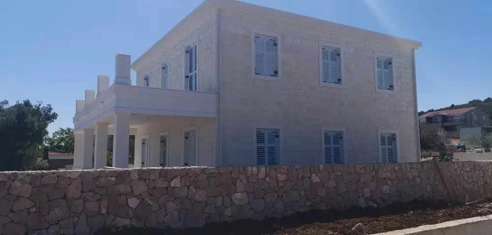Villa 200m² in Croatia, Zadar. Priced at 1300000€ rent photo-7