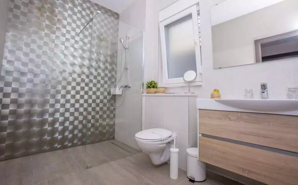 Villa 240m² in Croatia, Makarska. Priced at 1000000€ rent photo-8