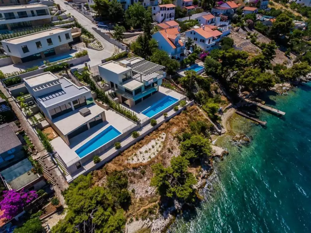 Villa 361m² in Croatia, Ciovo. Priced at 1300000€ rent photo-20