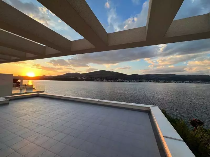 Villa 361m² in Croatia, Ciovo. Priced at 1300000€ rent photo-24