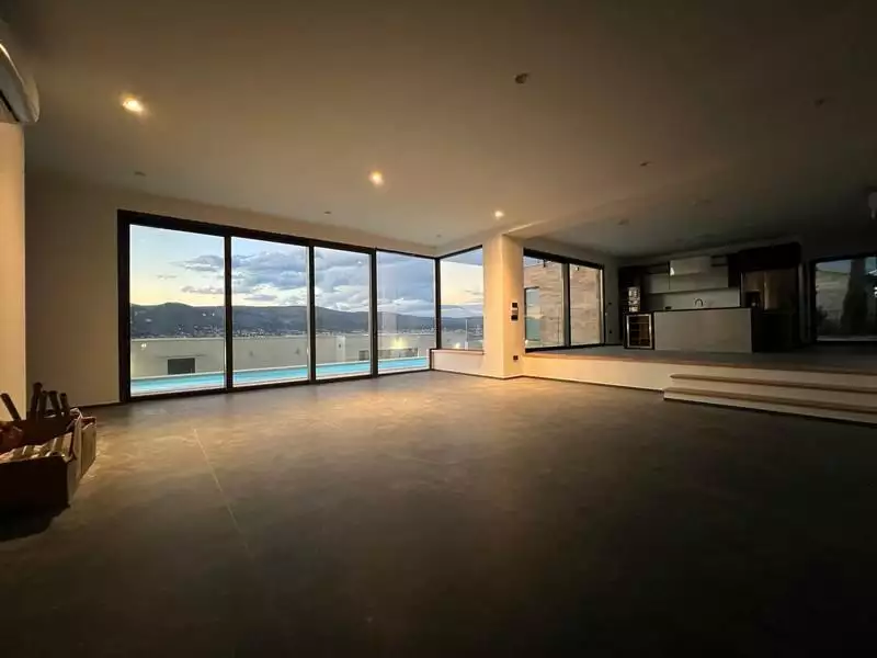 Villa 322m² in Croatia, Ciovo. Priced at 1300000€ rent photo-24