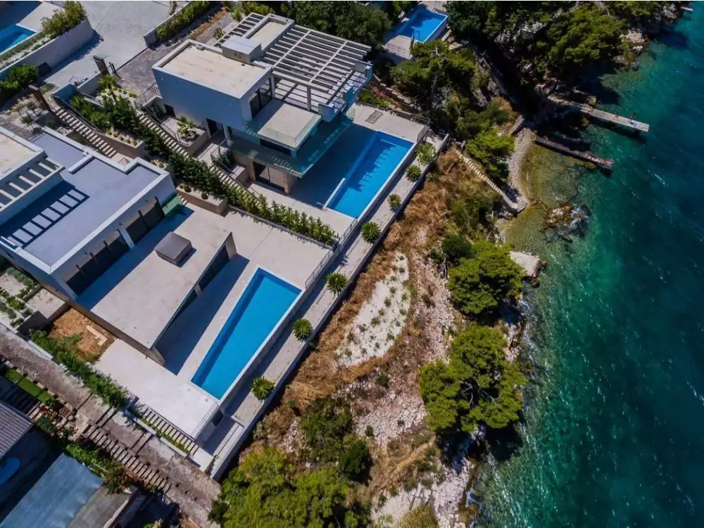 Villa 349m² in Croatia, Ciovo. Priced at 2650000€ rent photo-3