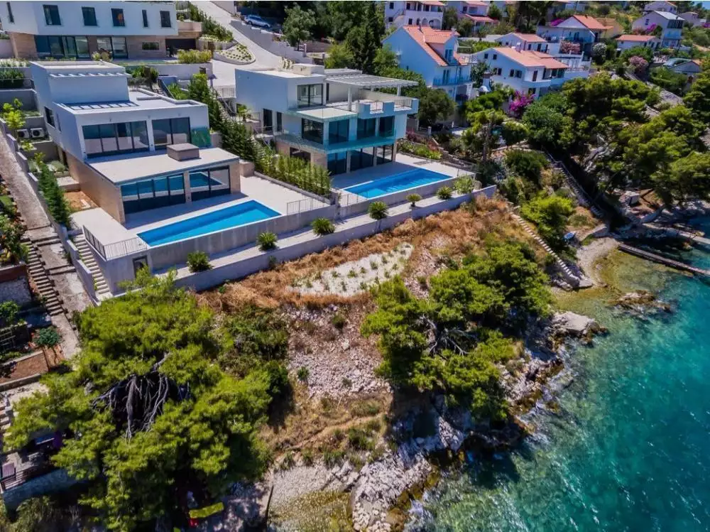 Villa 303m² in Croatia, Ciovo. Priced at 1450000€ rent photo-4