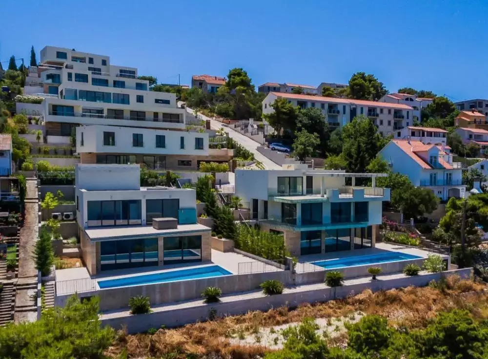 Villa 303m² in Croatia, Ciovo. Priced at 1450000€ rent photo-24