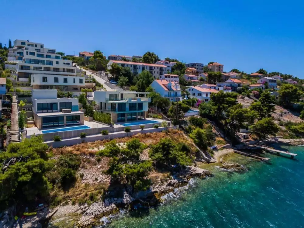Villa 303m² in Croatia, Ciovo. Priced at 1450000€ rent photo-25