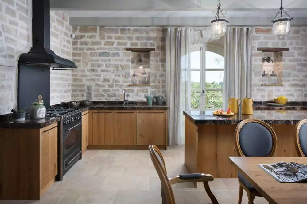Villa 359m² in Croatia, Kanfanar. Priced at 1120000€ rent photo-7