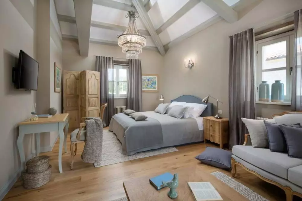 Villa 359m² in Croatia, Kanfanar. Priced at 1120000€ rent photo-8