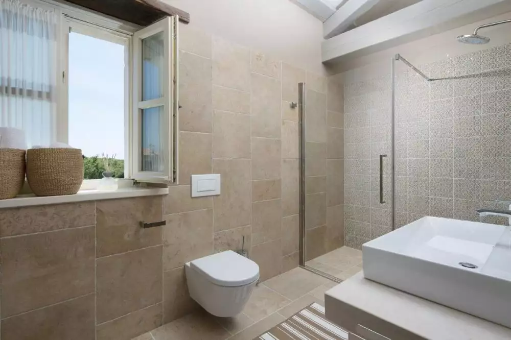 Villa 359m² in Croatia, Kanfanar. Priced at 1120000€ rent photo-13