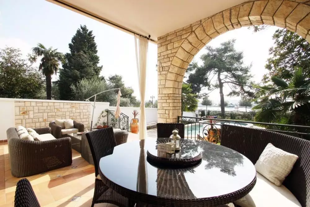 Villa 480m² in Croatia, Umag. Priced at 2000000€ rent photo-8