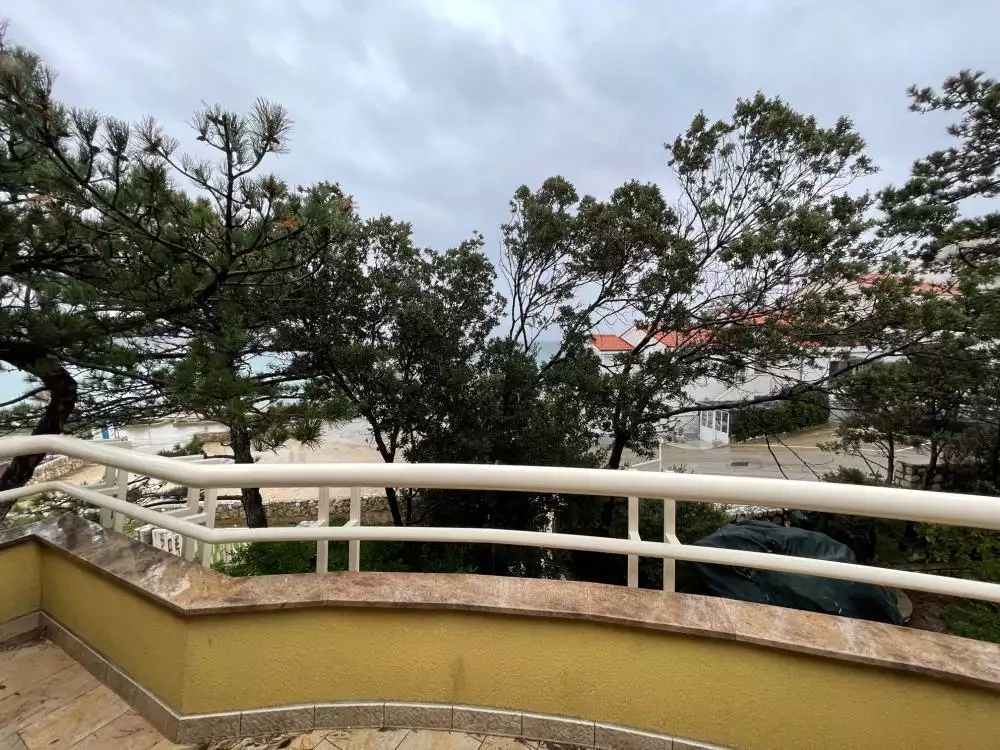 Villa 320m² in Croatia, Baska. Priced at 2600000€ rent photo-1
