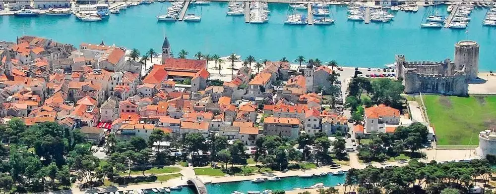 Hotels 180m² in Croatia, Trogir. Priced at 550000€ rent photo-1