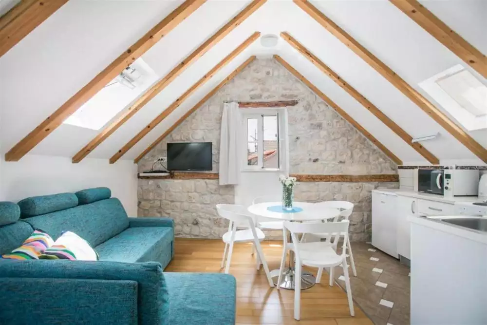 Hotels 180m² in Croatia, Trogir. Priced at 550000€ rent photo-4
