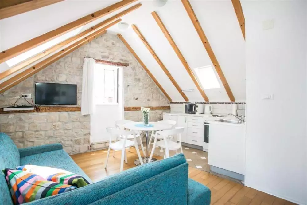 Hotels 180m² in Croatia, Trogir. Priced at 550000€ rent photo-5