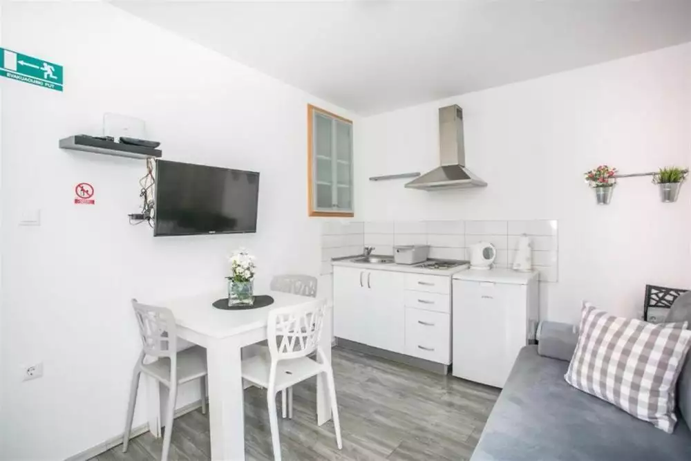 Hotels 180m² in Croatia, Trogir. Priced at 550000€ rent photo-10