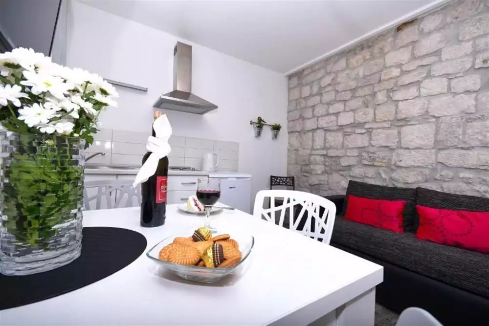 Hotels 180m² in Croatia, Trogir. Priced at 550000€ rent photo-13