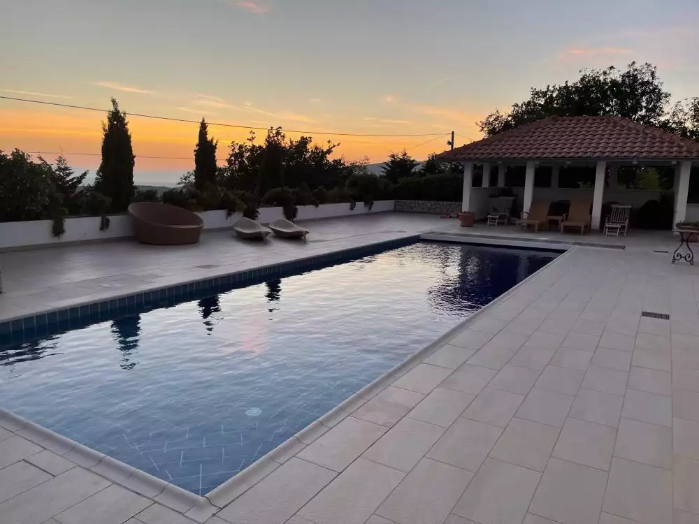 Villa 600m² in Croatia, Crikvenica. Priced at 1750000€ rent photo-3