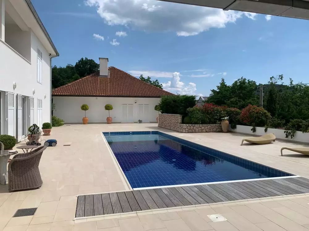 Villa 600m² in Croatia, Crikvenica. Priced at 1750000€ rent photo-4
