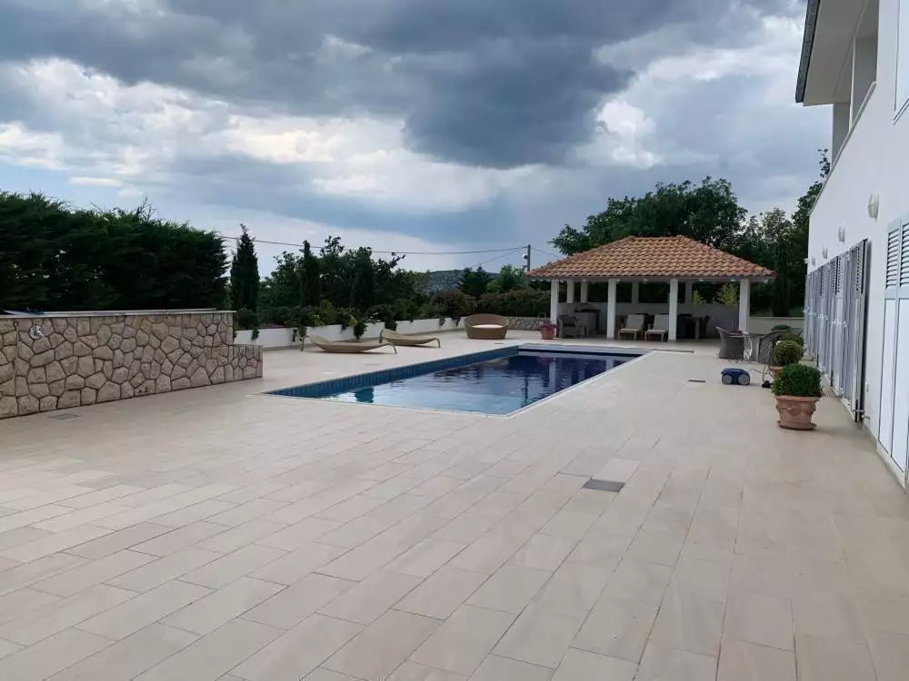 Villa 600m² in Croatia, Crikvenica. Priced at 1750000€ rent photo-6