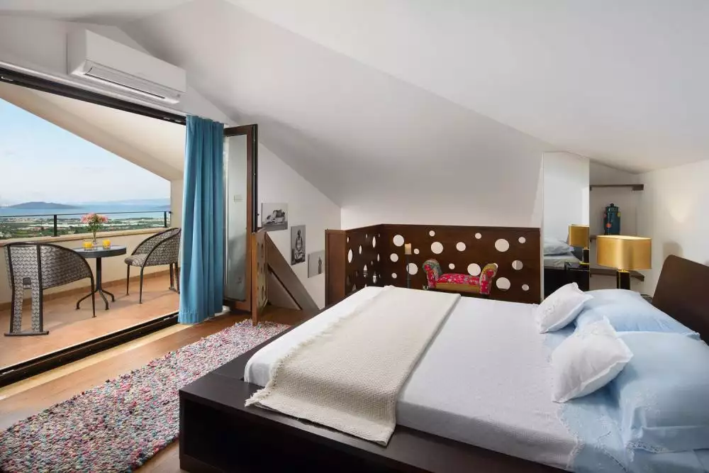 Villa 690m² in Croatia, Trogir. Priced at 2500000€ rent photo-10