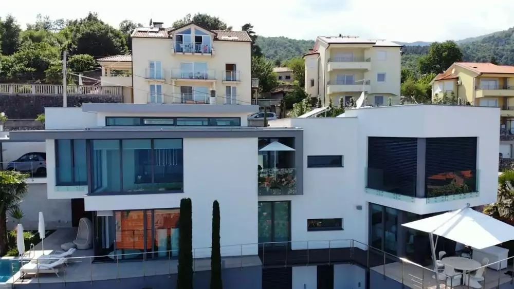 Villa 300m² in Croatia, Lovran. Priced at 2450000€ rent photo-10