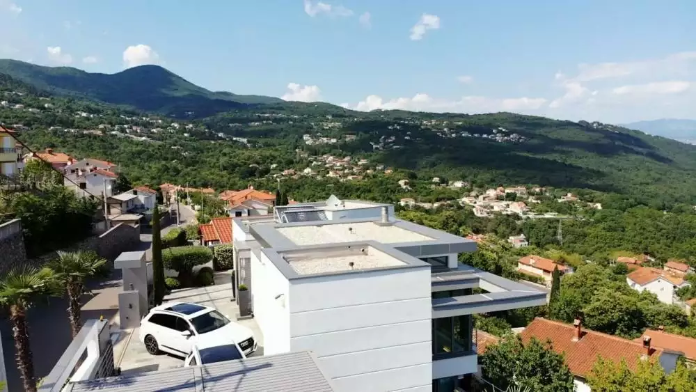 Villa 300m² in Croatia, Lovran. Priced at 2450000€ rent photo-11