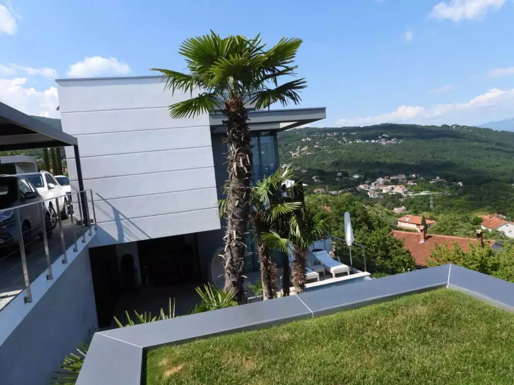 Villa 300m² in Croatia, Lovran. Priced at 2450000€ rent photo-16