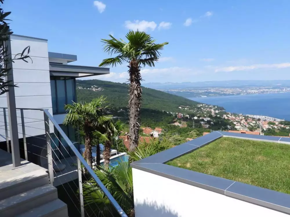 Villa 300m² in Croatia, Lovran. Priced at 2450000€ rent photo-19