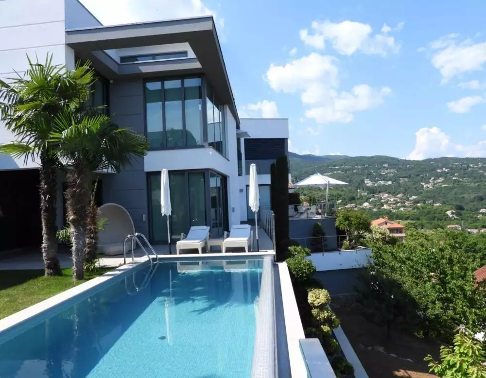 Villa 300m² in Croatia, Lovran. Priced at 2450000€ rent photo-22
