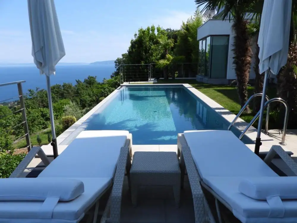 Villa 300m² in Croatia, Lovran. Priced at 2450000€ rent photo-24