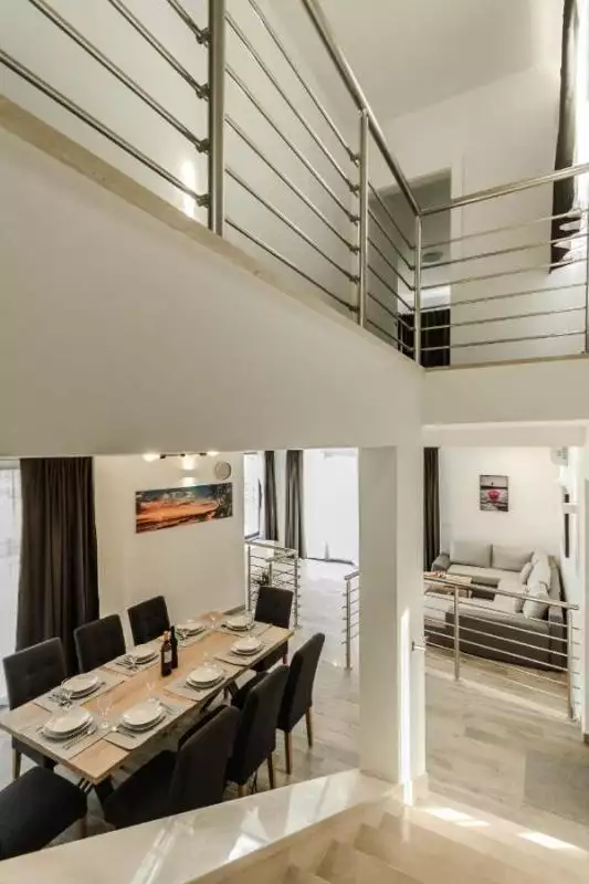 Villa 190m² in Croatia, Vinisce. Priced at 800000€ rent photo-15