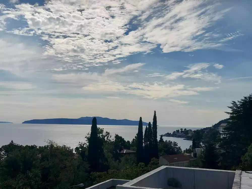 Villa 333m² in Croatia, Lovran. Priced at 1800000€ rent photo-13