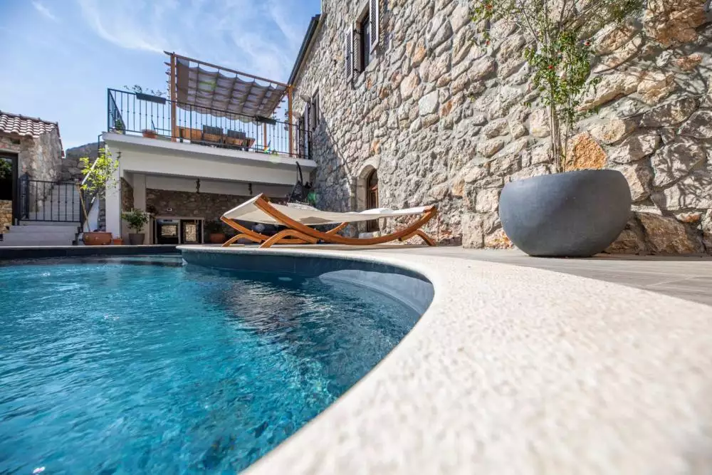 Villa 240m² in Croatia, Malinska. Priced at 1200000€ rent photo-13