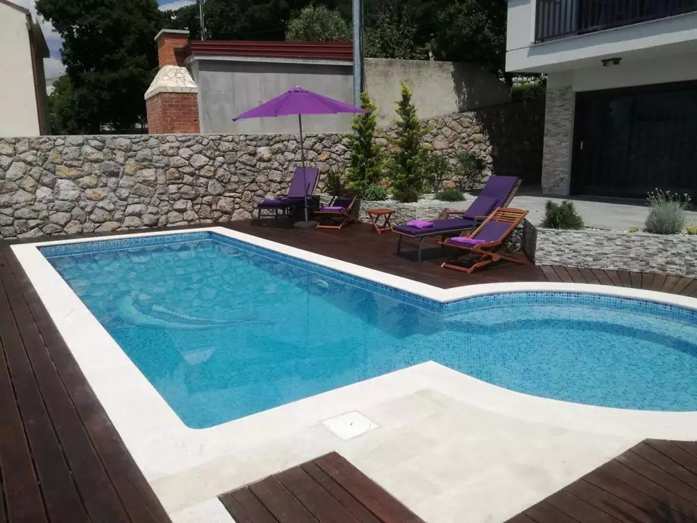 Villa 382m² in Croatia, Klenovica. Priced at 850000€ rent photo-6