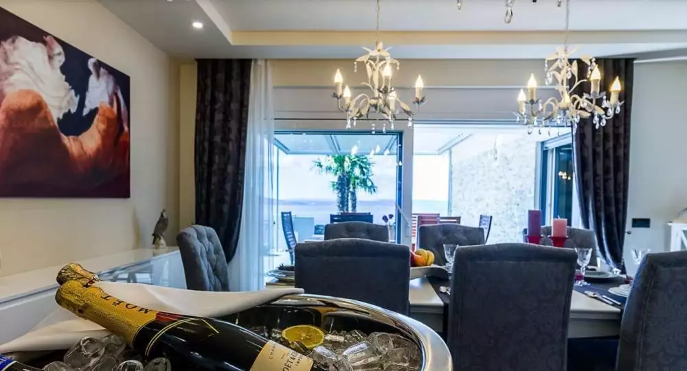 Villa 382m² in Croatia, Klenovica. Priced at 850000€ rent photo-9