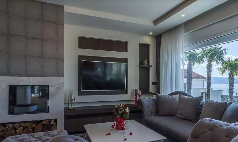 Villa 382m² in Croatia, Klenovica. Priced at 850000€ rent photo-11