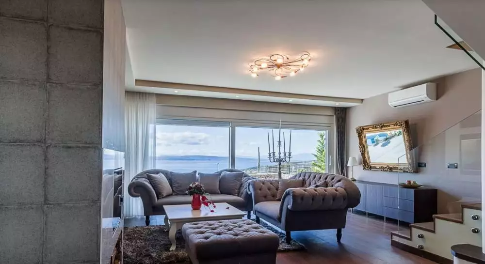 Villa 382m² in Croatia, Klenovica. Priced at 850000€ rent photo-12