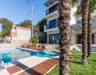 Buy in Croatia for 850000€