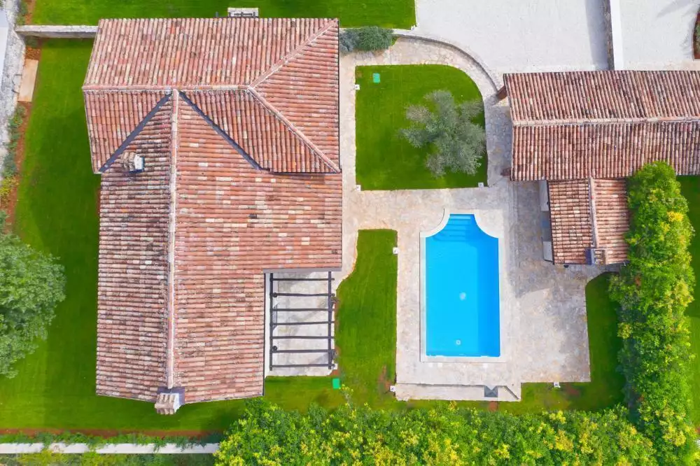 Villa 1m² in Italy, Mutignano. Priced at 1686000€ rent photo-14