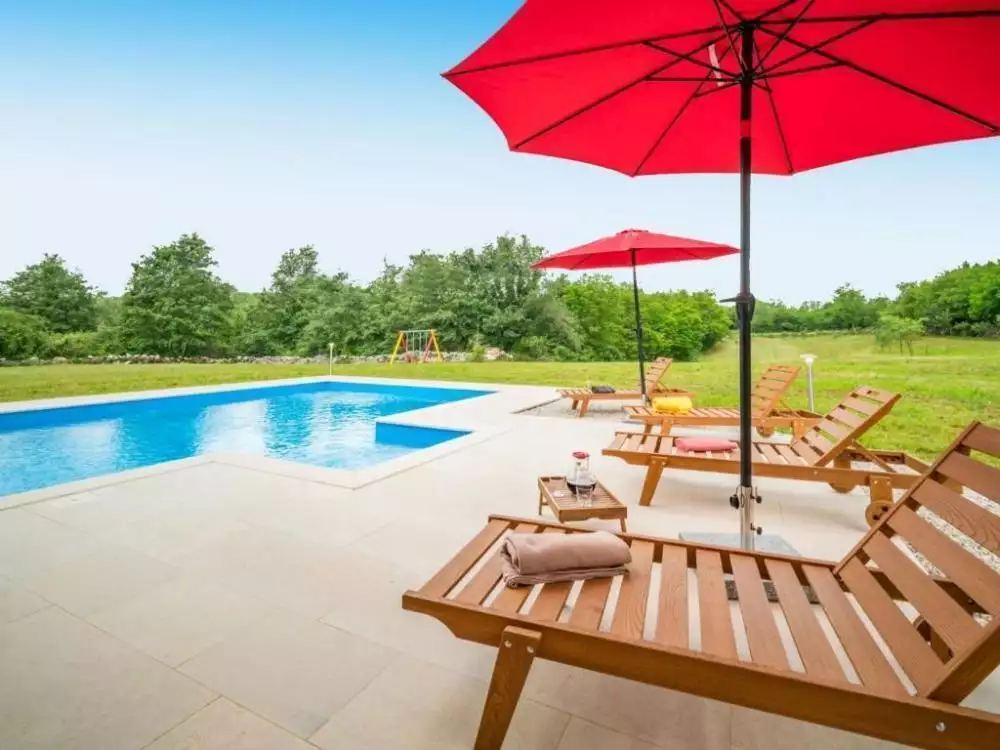 Villa 280m² in Italy, Mutignano. Priced at 726000€ rent photo-2