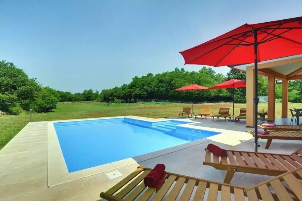 Villa 280m² in Italy, Mutignano. Priced at 726000€ rent photo-3