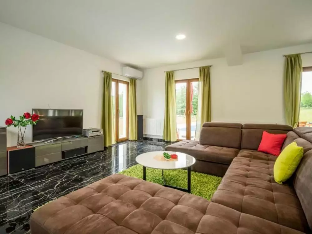 Villa 280m² in Italy, Mutignano. Priced at 726000€ rent photo-6