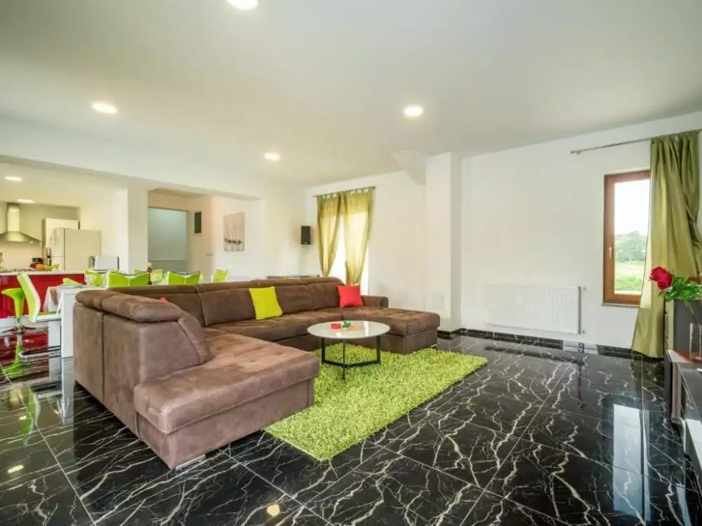 Villa 280m² in Italy, Mutignano. Priced at 726000€ rent photo-7