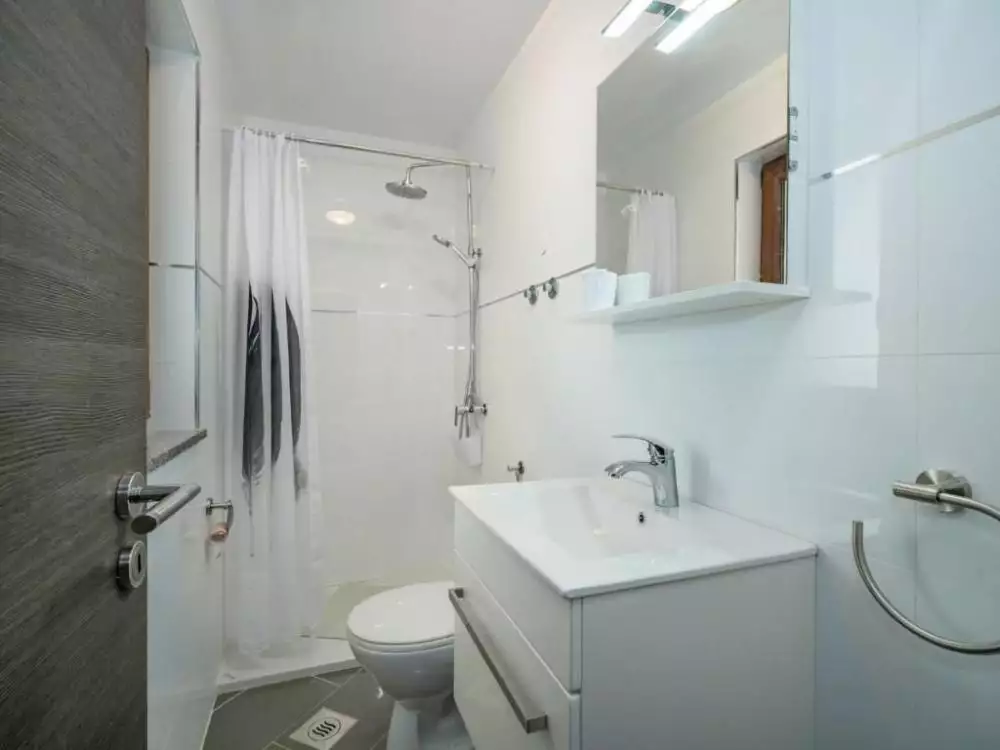 Villa 280m² in Italy, Mutignano. Priced at 726000€ rent photo-19