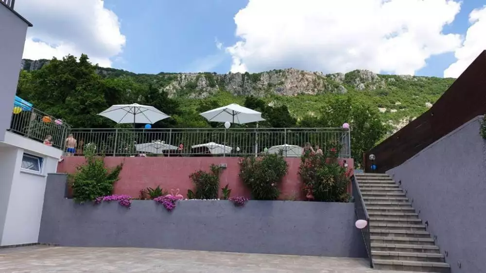 Hotels 640m² in Croatia, Bribir. Priced at 980000€ rent photo-8