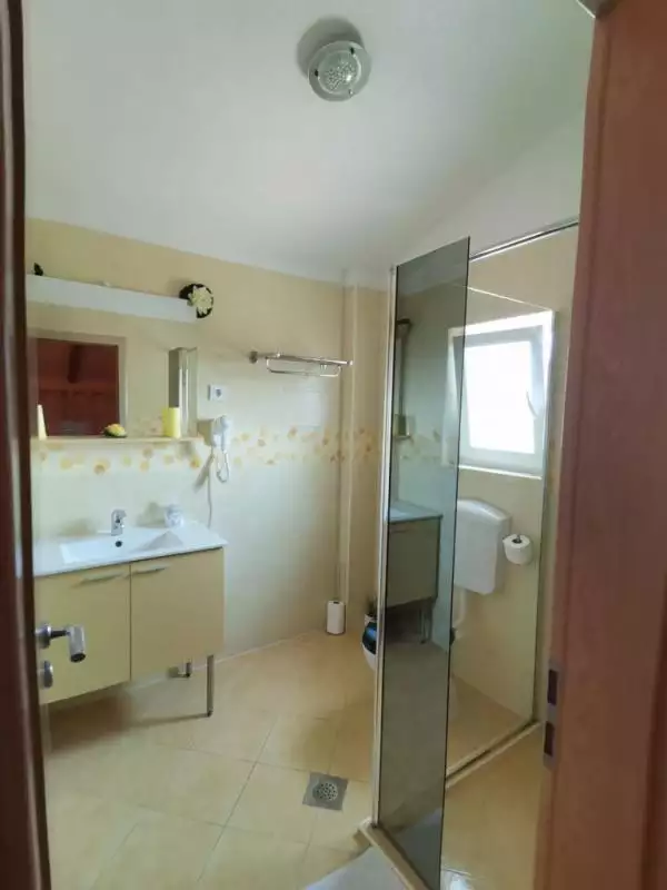 Hotels 640m² in Croatia, Bribir. Priced at 980000€ rent photo-11