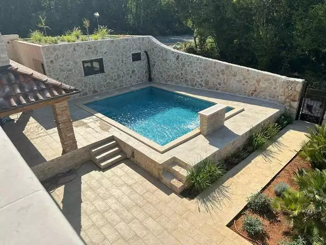 Villa 200m² in Croatia, Soline. Priced at 955000€ rent photo-4