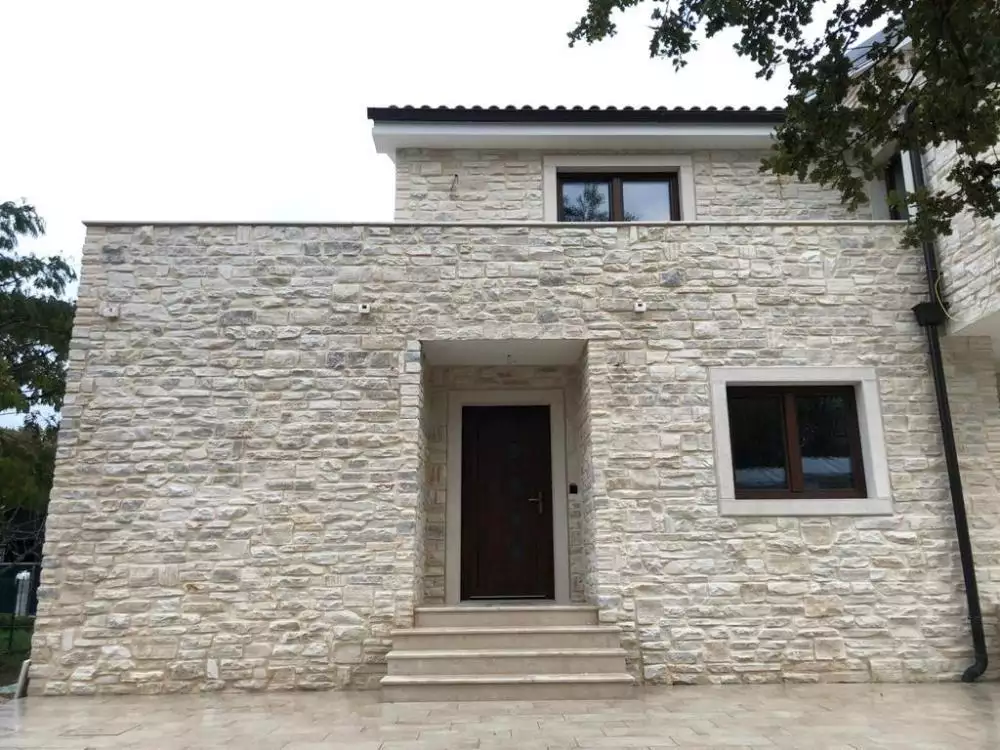 Villa 200m² in Croatia, Soline. Priced at 955000€ rent photo-8