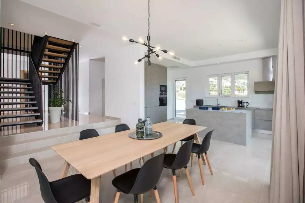 Villa 300m² in Croatia, Dubrovnik. Priced at 1875000€ rent photo-24