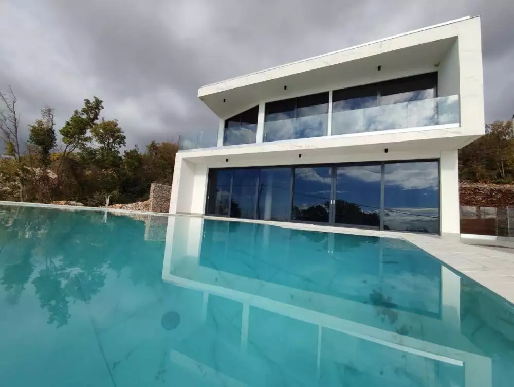 Villa 250m² in Croatia, Crikvenica. Priced at 1350000€ rent photo-3