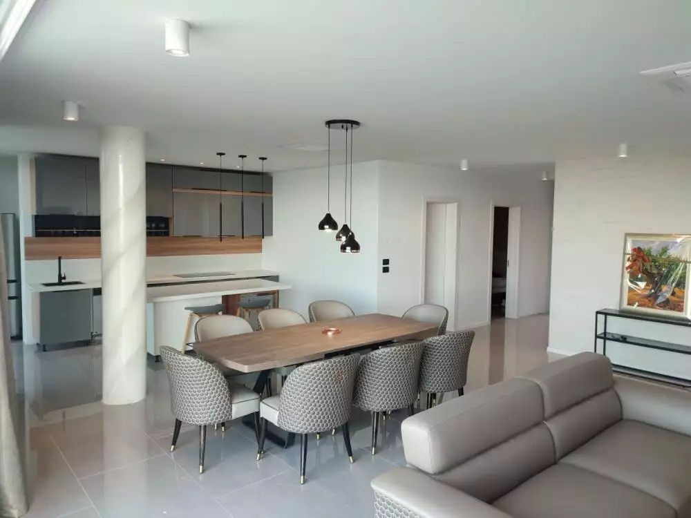 Villa 250m² in Croatia, Crikvenica. Priced at 1350000€ rent photo-6